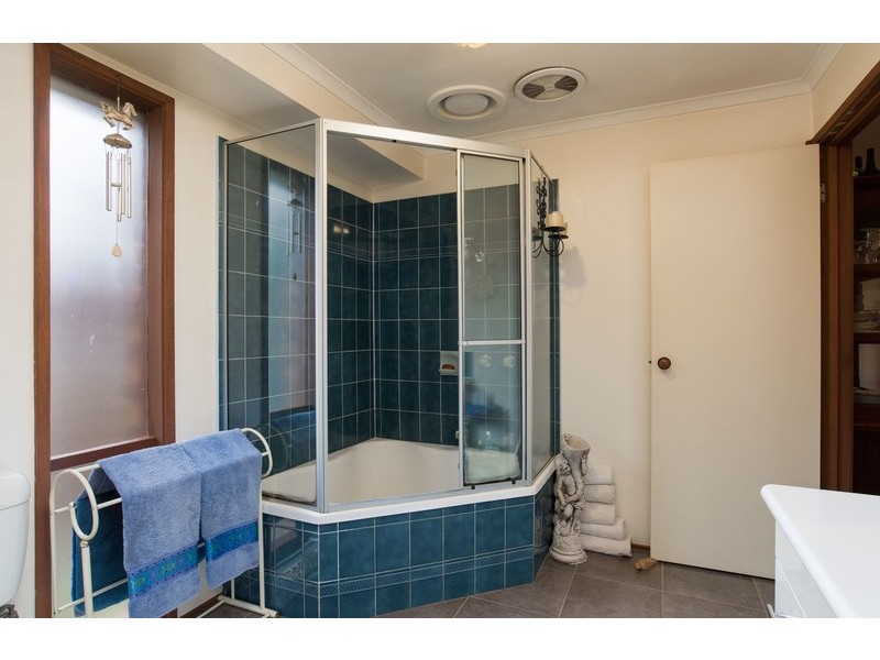 48 Barker Drive, Mooroolbark VIC 3138