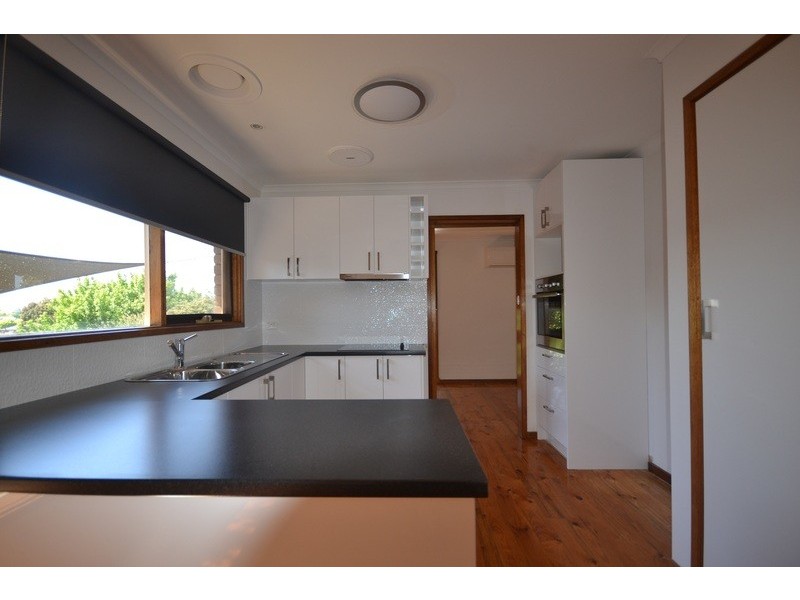 33 Blacksprings Road, Chirnside Park VIC 3116