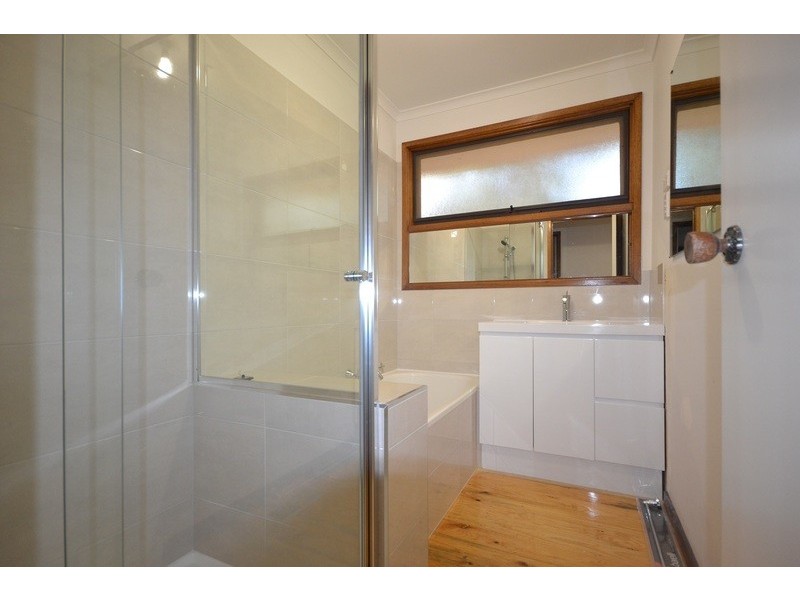 33 Blacksprings Road, Chirnside Park VIC 3116