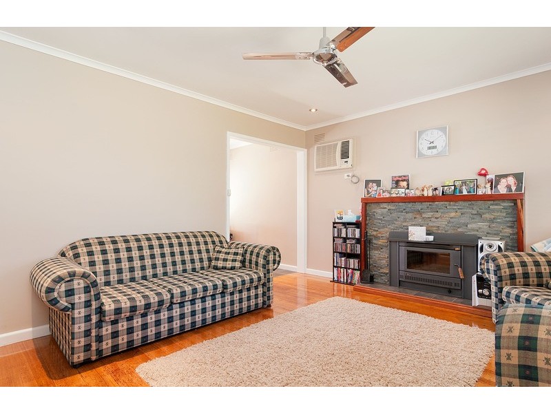 5 Lawson Road, Mooroolbark VIC 3138