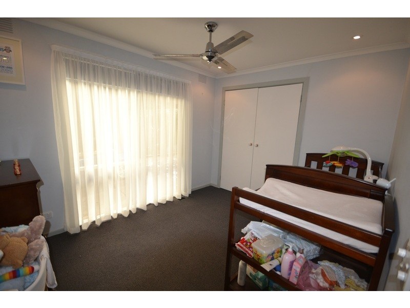 15 Edward Road, Chirnside Park VIC 3116