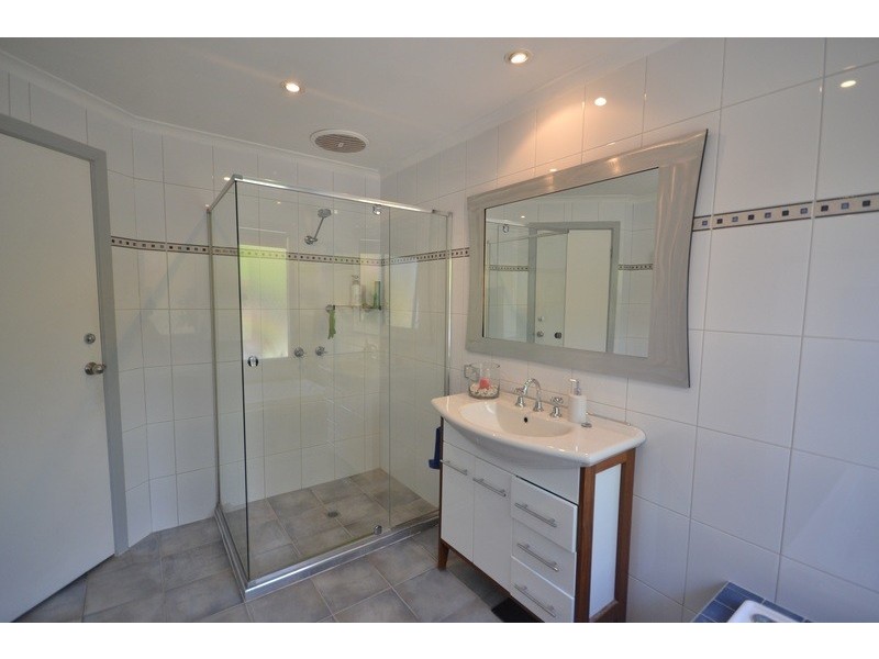 15 Edward Road, Chirnside Park VIC 3116
