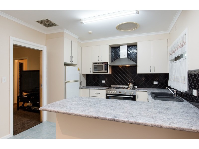 17 Shelley Avenue, Kilsyth VIC 3137