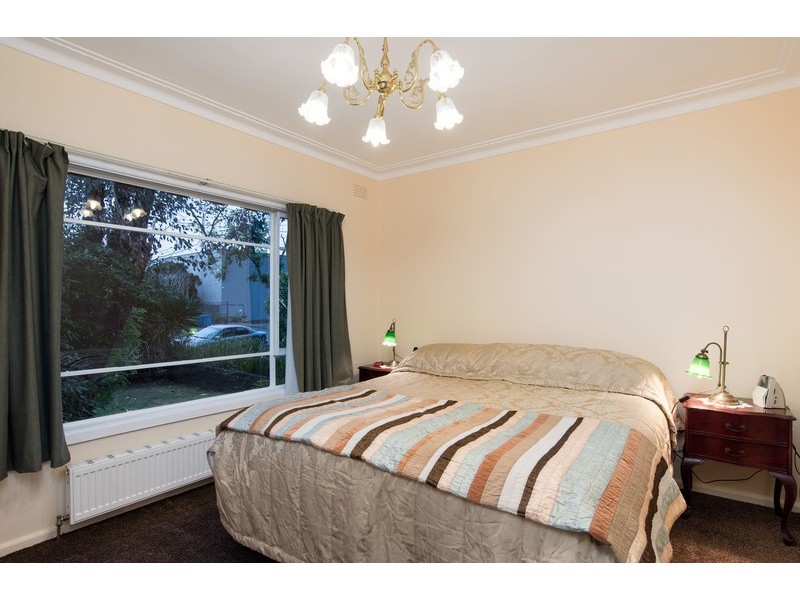 17 Shelley Avenue, Kilsyth VIC 3137