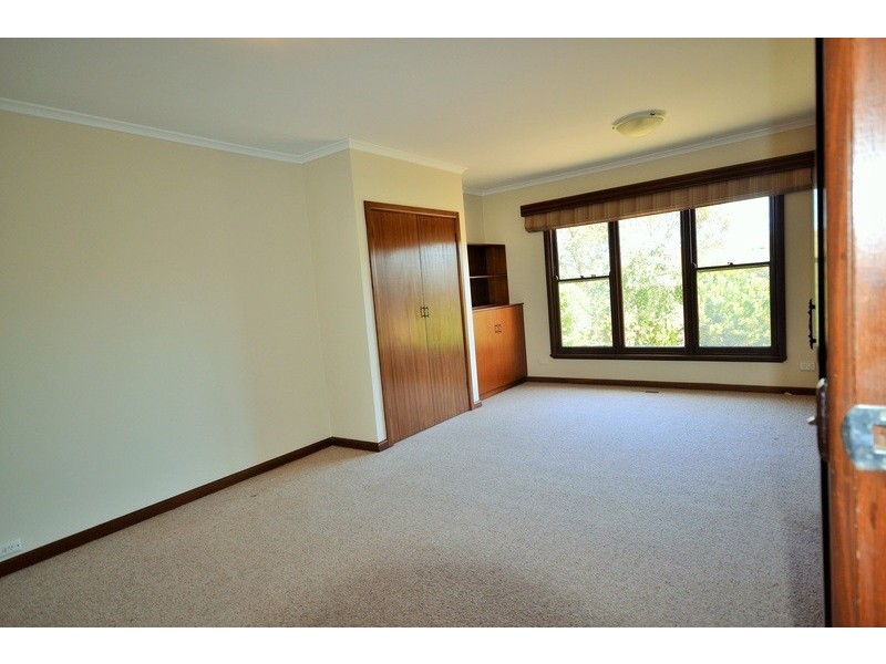 5A Paynes Road, Chirnside Park VIC 3116