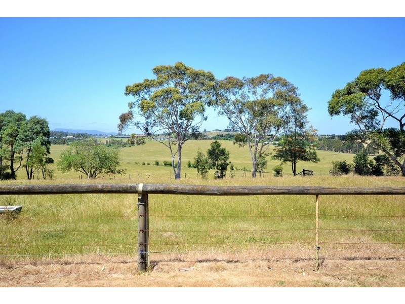 5A Paynes Road, Chirnside Park VIC 3116