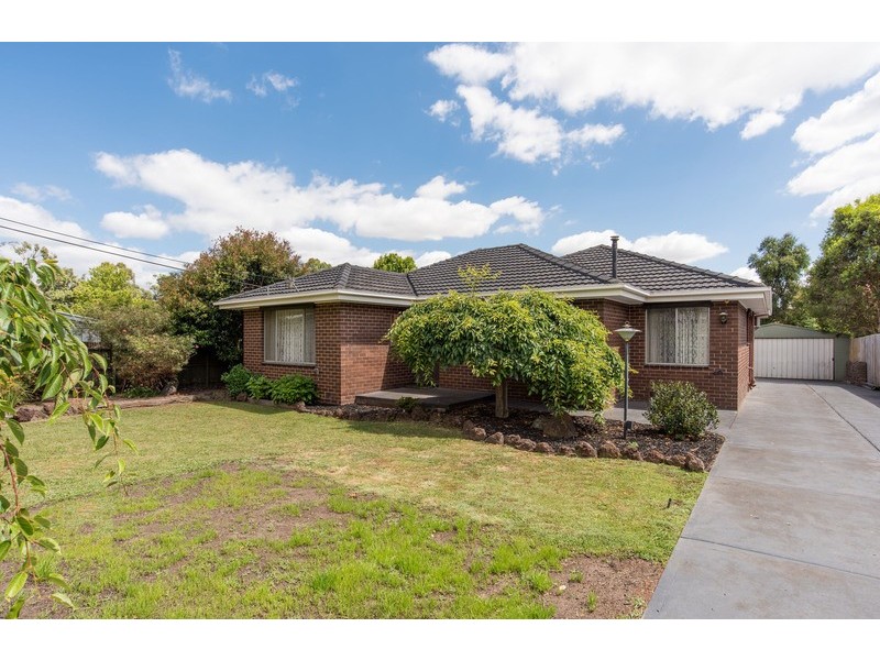 1 Grace Avenue, Mooroolbark VIC 3138