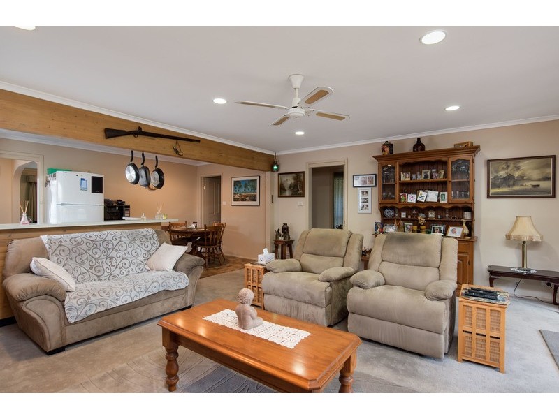 1 Grace Avenue, Mooroolbark VIC 3138