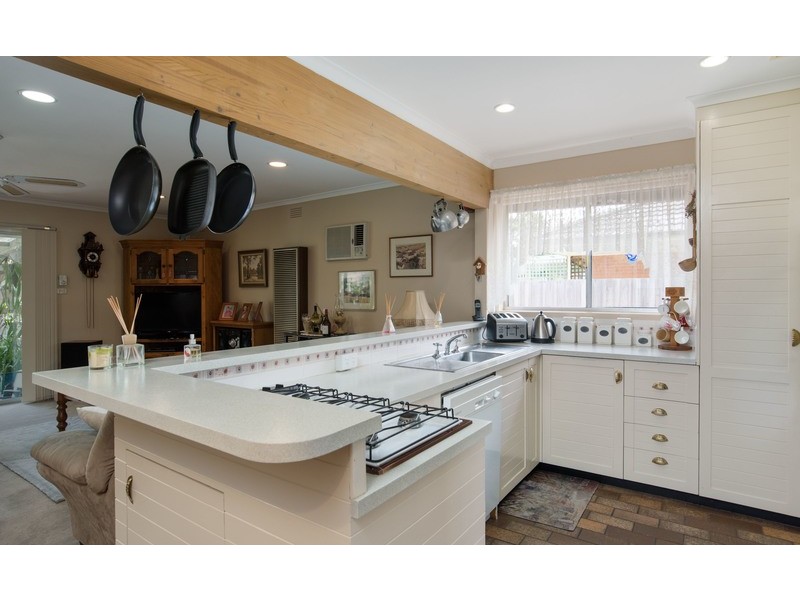 1 Grace Avenue, Mooroolbark VIC 3138