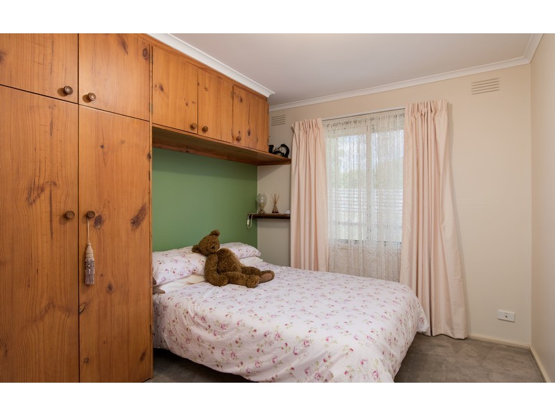 1 Grace Avenue, Mooroolbark VIC 3138