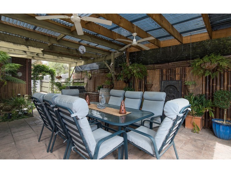 1 Grace Avenue, Mooroolbark VIC 3138