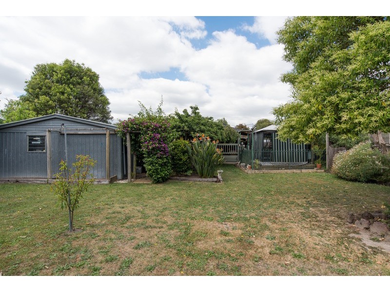 1 Grace Avenue, Mooroolbark VIC 3138