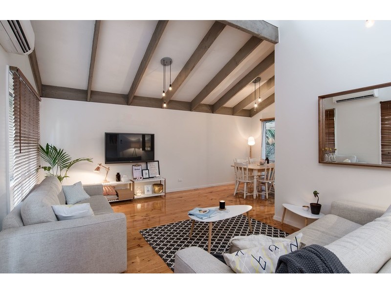 18 Highview Drive, Mooroolbark VIC 3138