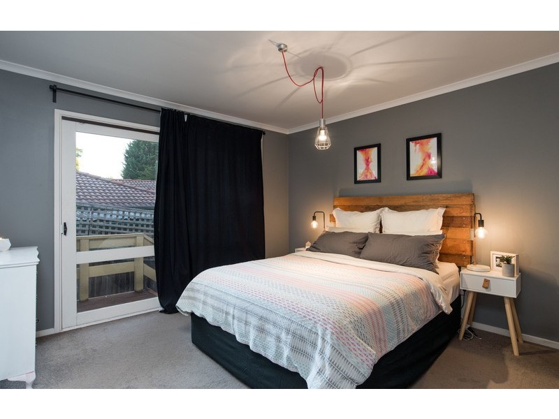 18 Highview Drive, Mooroolbark VIC 3138