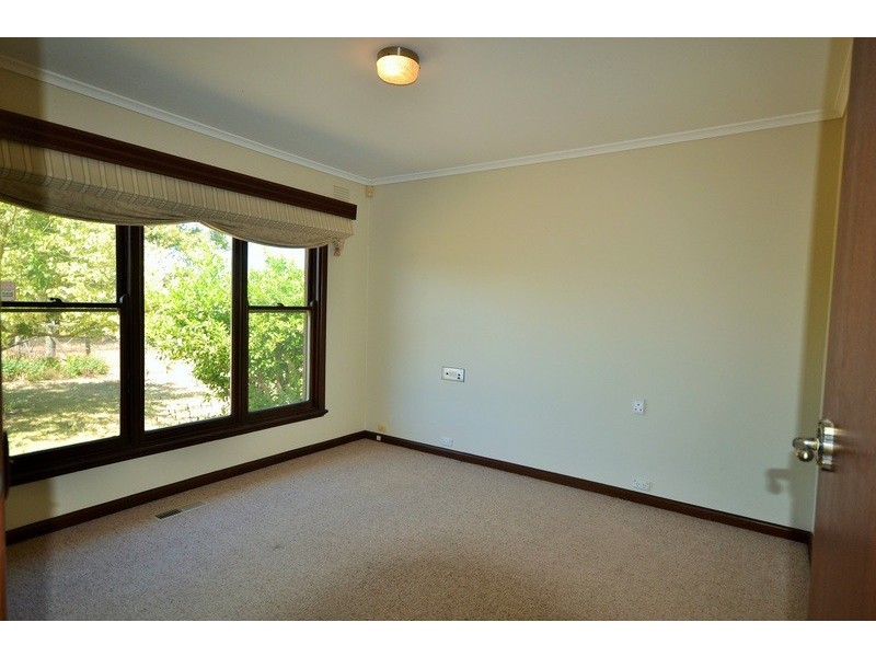 5 Paynes Road, Chirnside Park VIC 3116