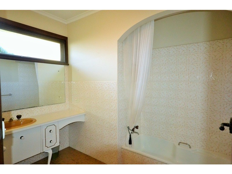 5 Paynes Road, Chirnside Park VIC 3116