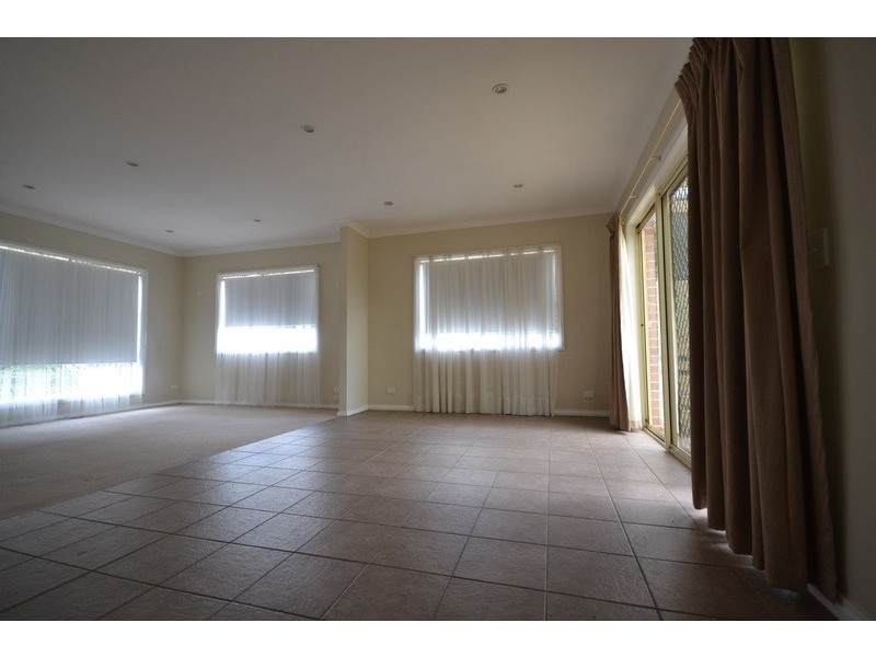 4/114 Croydon Road, Croydon VIC 3136