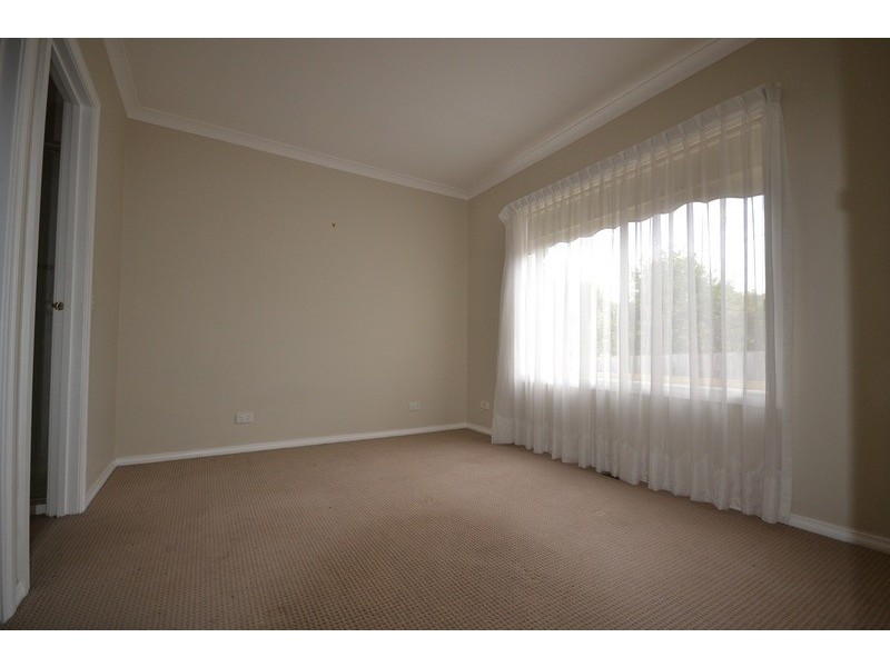 4/114 Croydon Road, Croydon VIC 3136