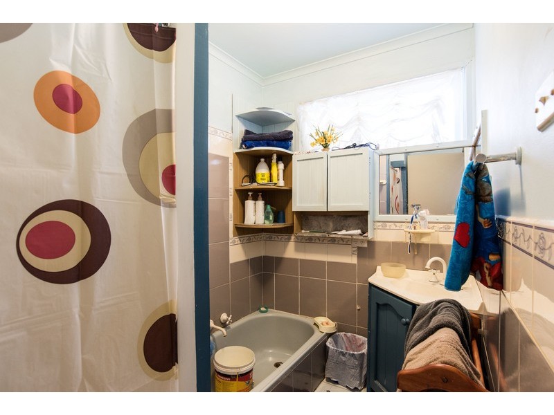 8 Esther Crescent, Mooroolbark VIC 3138