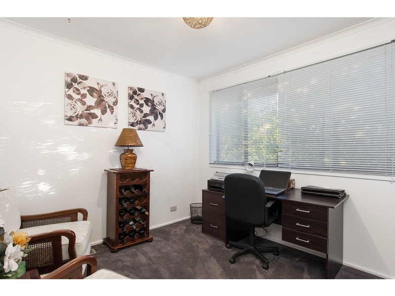 11 Parry Drive, Mooroolbark VIC 3138