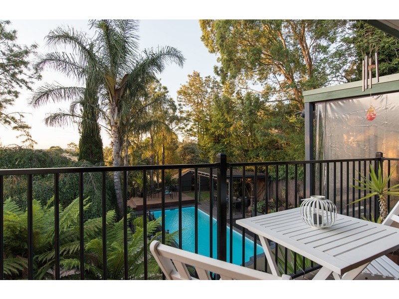 11 Parry Drive, Mooroolbark VIC 3138