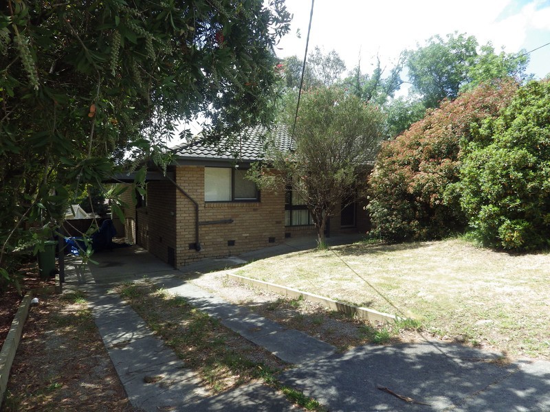 34 Felix Grove, Mooroolbark VIC 3138