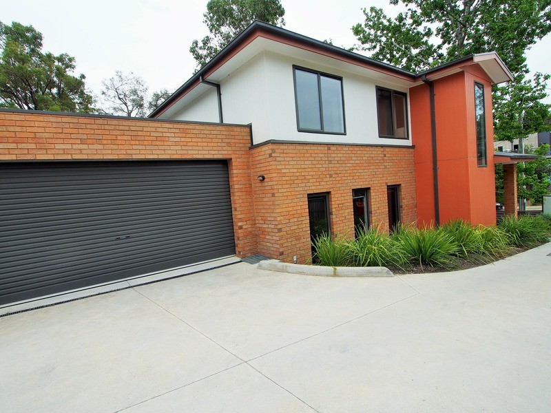1/15 Ross Road, Croydon VIC 3136