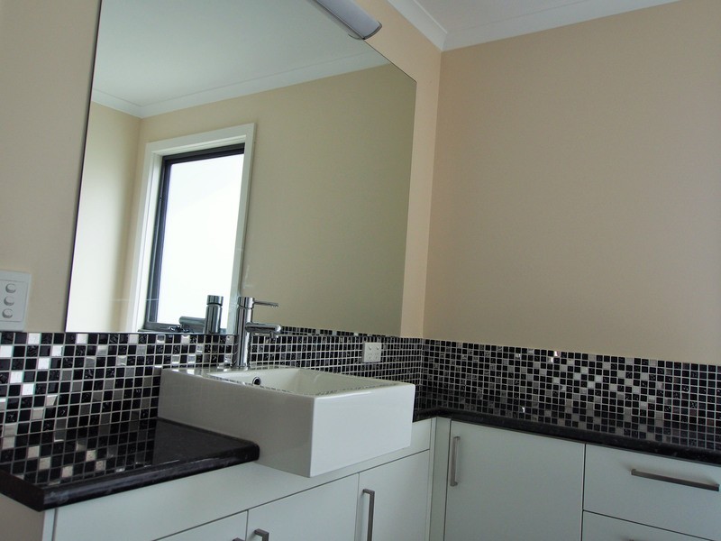 1/15 Ross Road, Croydon VIC 3136