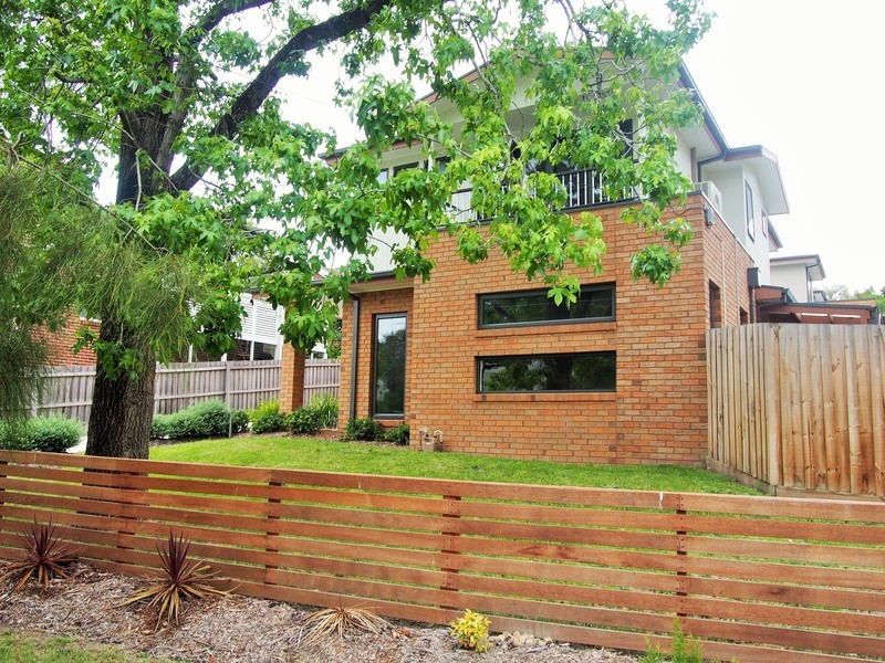1/15 Ross Road, Croydon VIC 3136