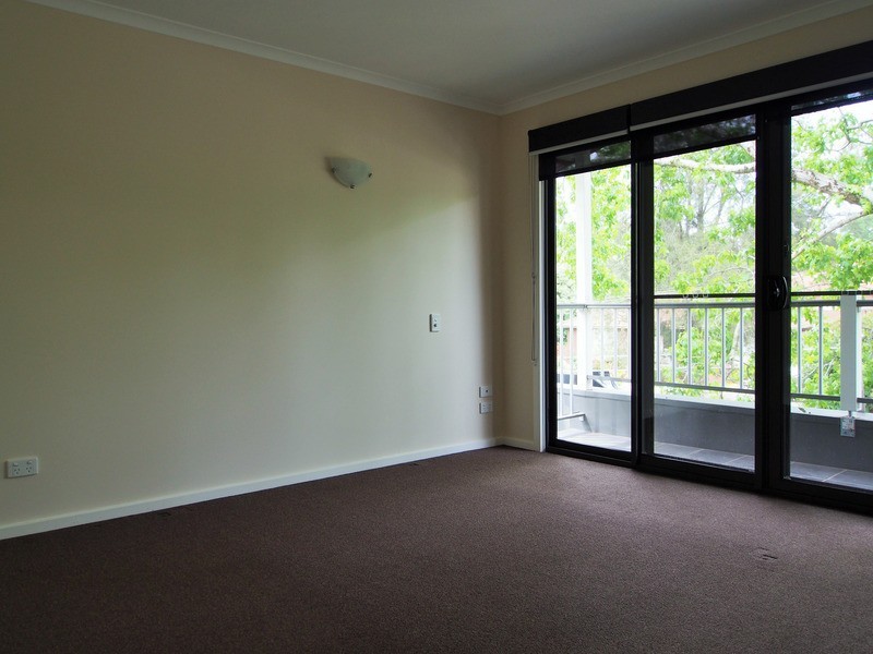 1/15 Ross Road, Croydon VIC 3136