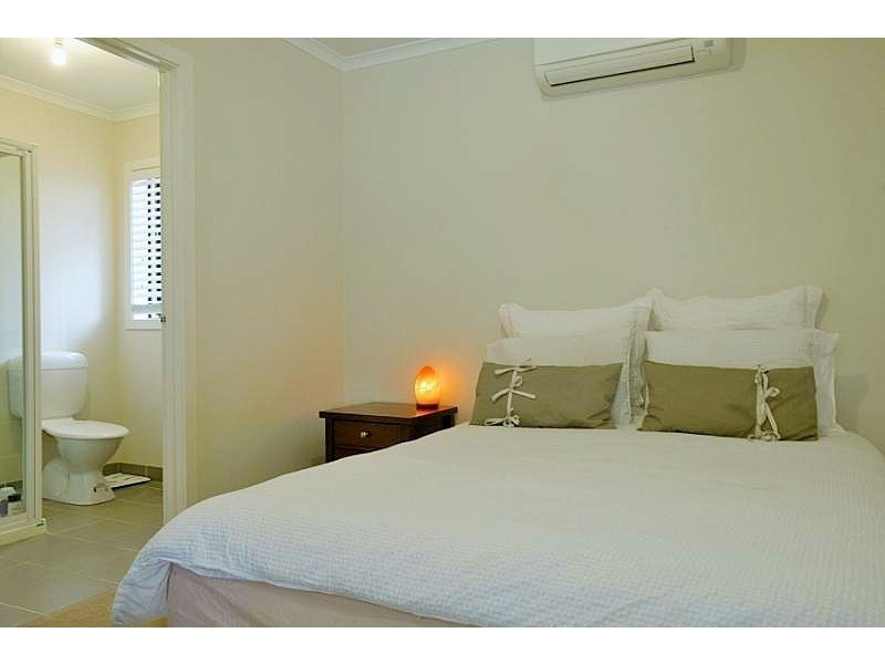 42 Hedwig Drive, Mooroolbark VIC 3138