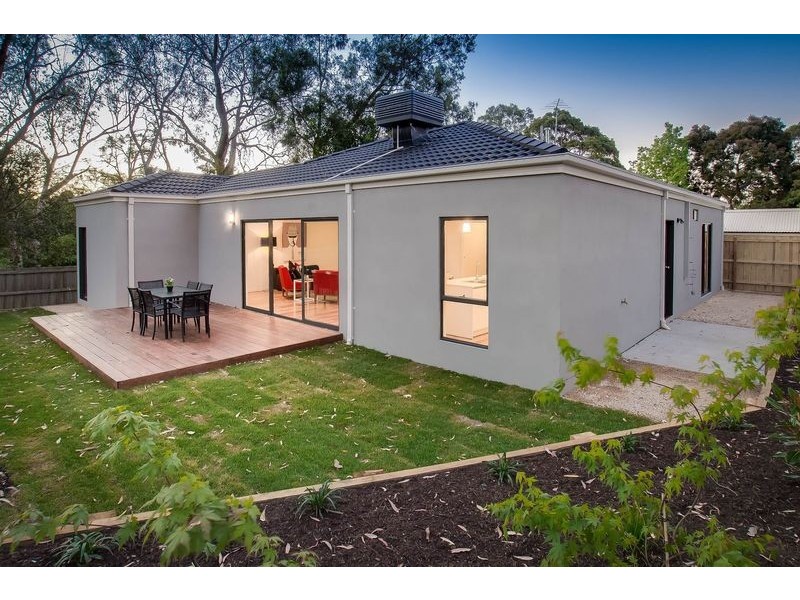 77a Diane Crescent, Croydon VIC 3136