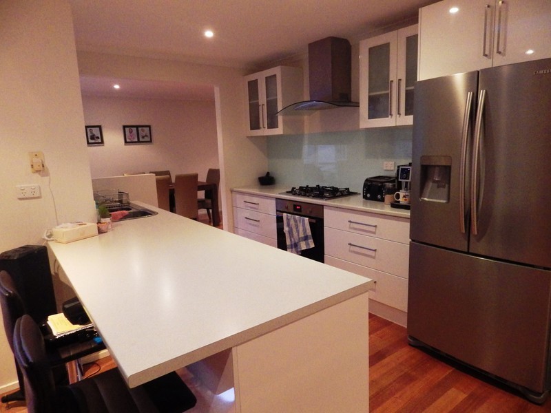 24 Chevalier Crescent, Mooroolbark VIC 3138
