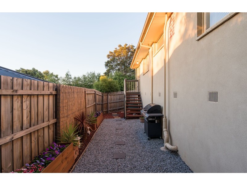 3 View Point Drive, Chirnside Park VIC 3116
