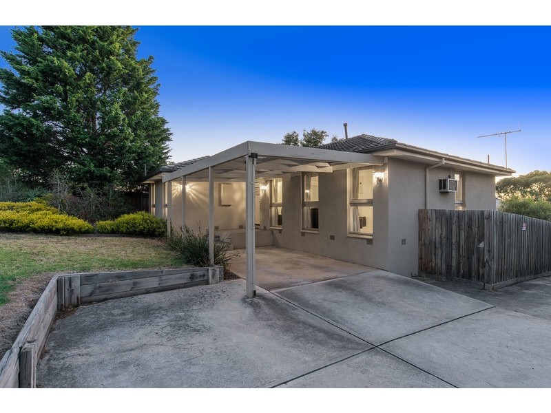 3 View Point Drive, Chirnside Park VIC 3116