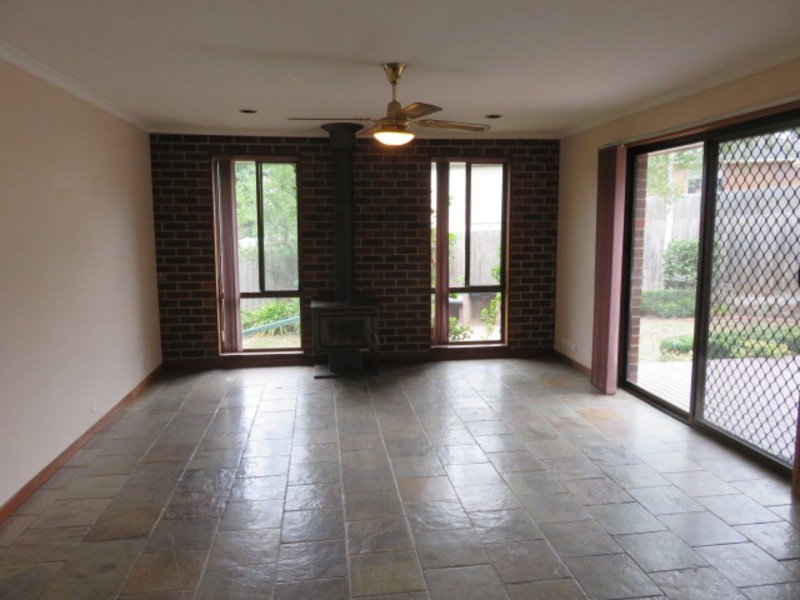 319 Wonga Road, Warranwood VIC 3134