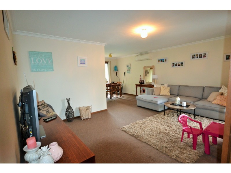 15 Oakbank Court, Mooroolbark VIC 3138