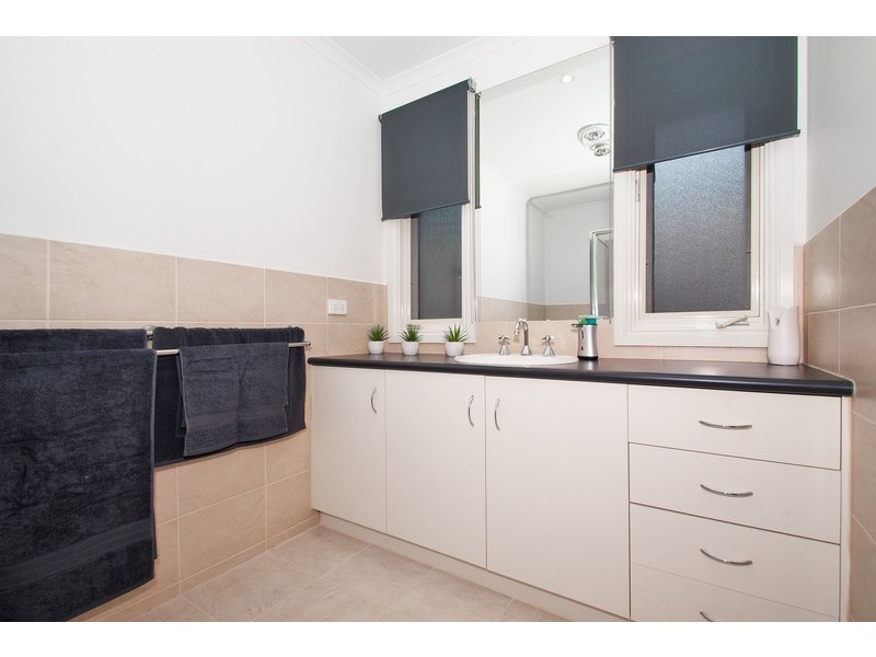 31 The Avenue, Montrose VIC 3765