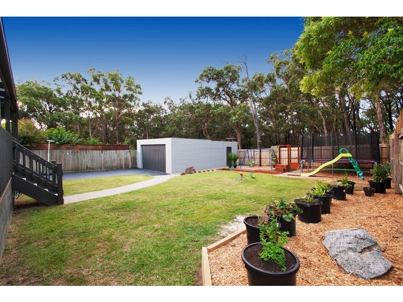 31 The Avenue, Montrose VIC 3765