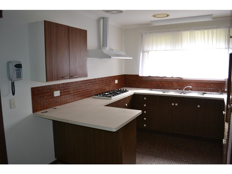 97 Hawthory Road, Kilsyth VIC 3137