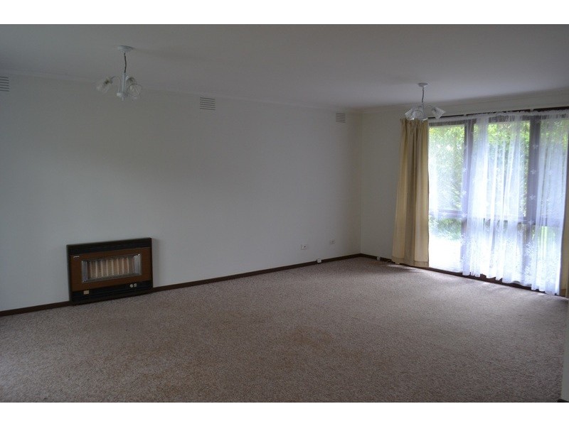 97 Hawthory Road, Kilsyth VIC 3137