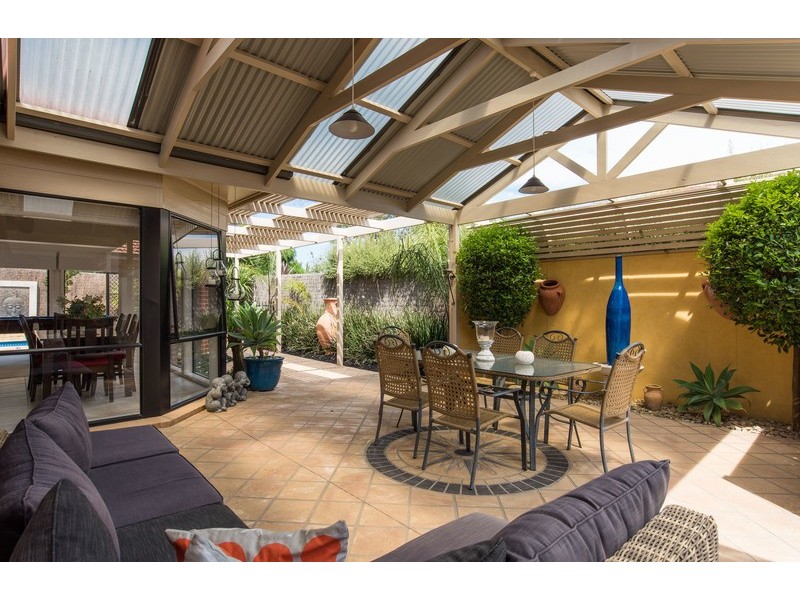 16 Whernside Court, Mooroolbark VIC 3138