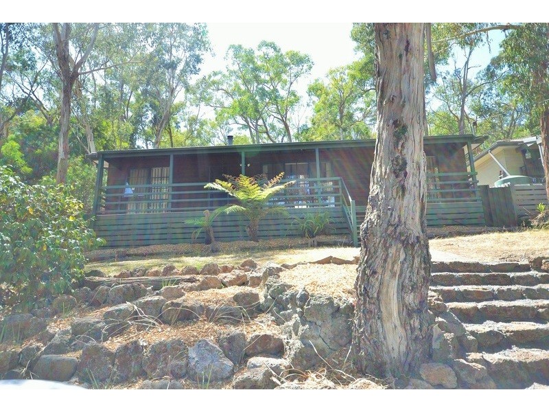 54 Commercial Road, Mount Evelyn VIC 3796