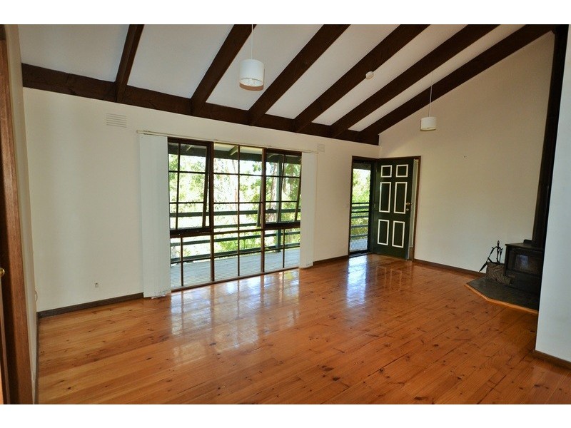 54 Commercial Road, Mount Evelyn VIC 3796