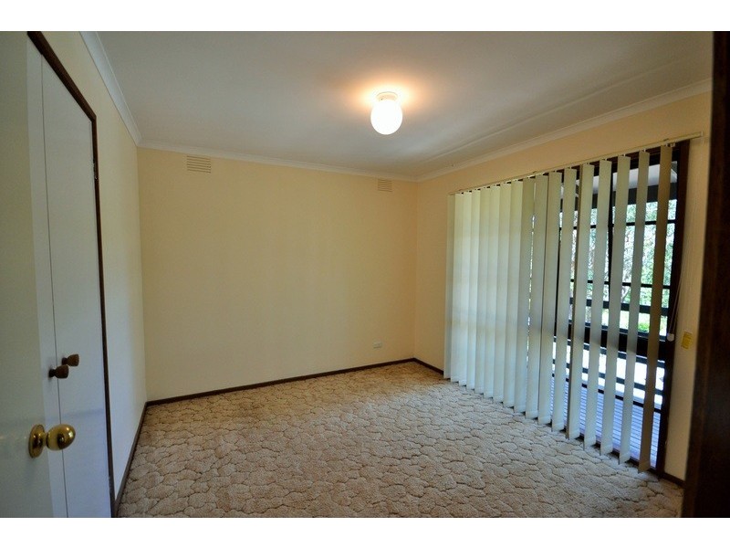 54 Commercial Road, Mount Evelyn VIC 3796