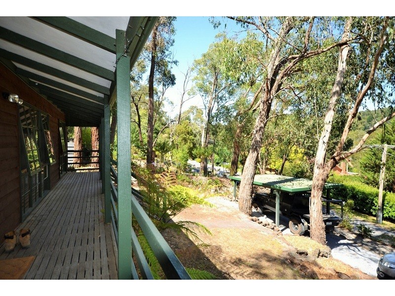 54 Commercial Road, Mount Evelyn VIC 3796