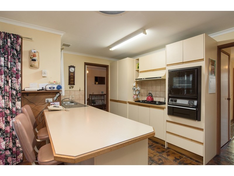 152 Manchester Road, Mooroolbark VIC 3138
