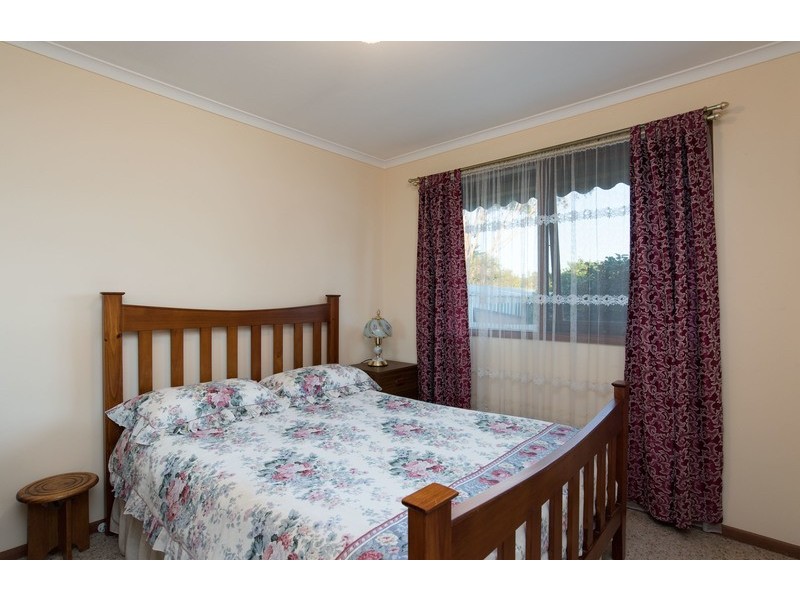 152 Manchester Road, Mooroolbark VIC 3138