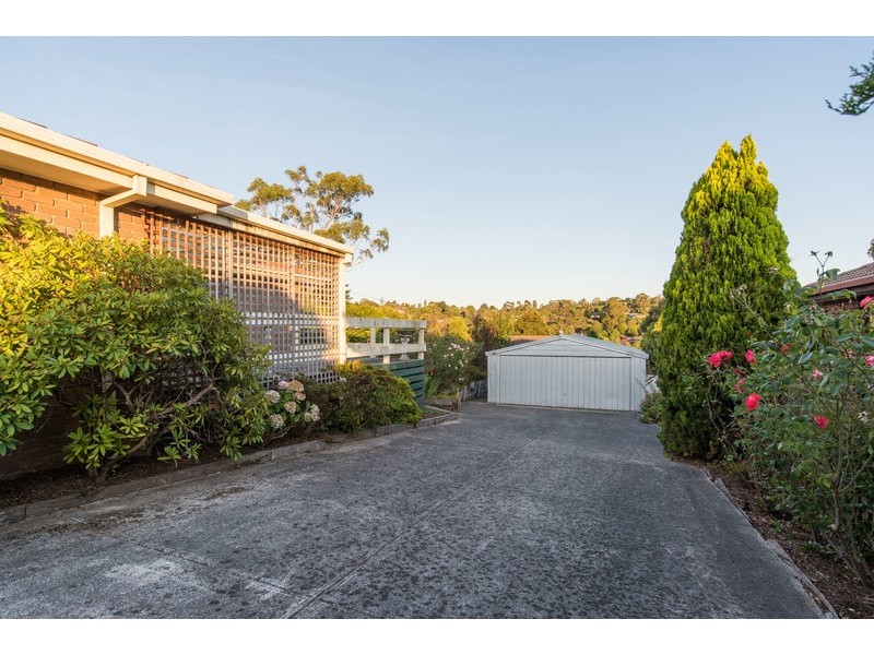 152 Manchester Road, Mooroolbark VIC 3138
