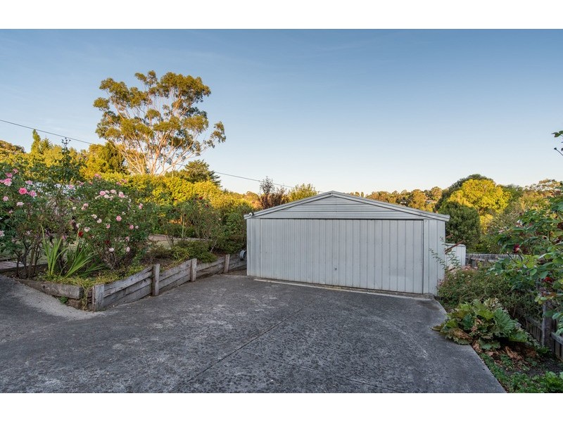152 Manchester Road, Mooroolbark VIC 3138